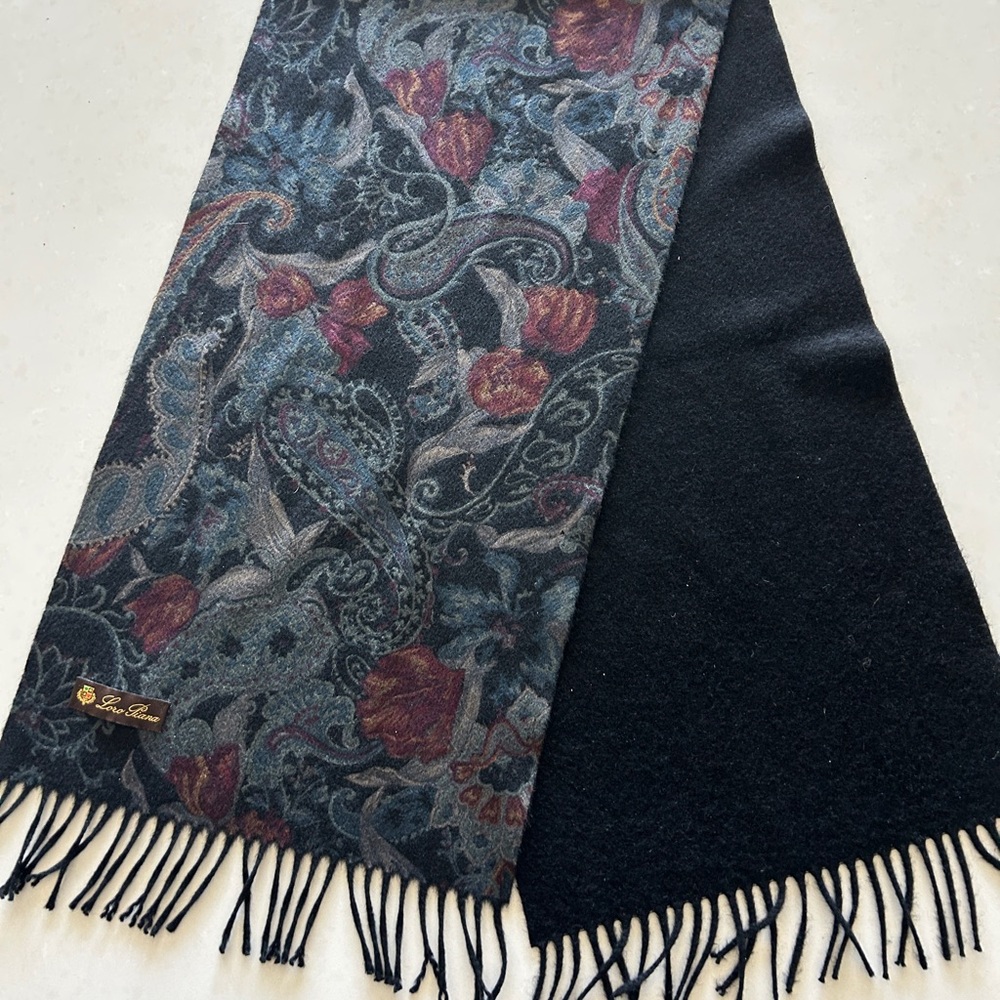 LORO PIANA incredible condition two tone scarf 100% cashmere